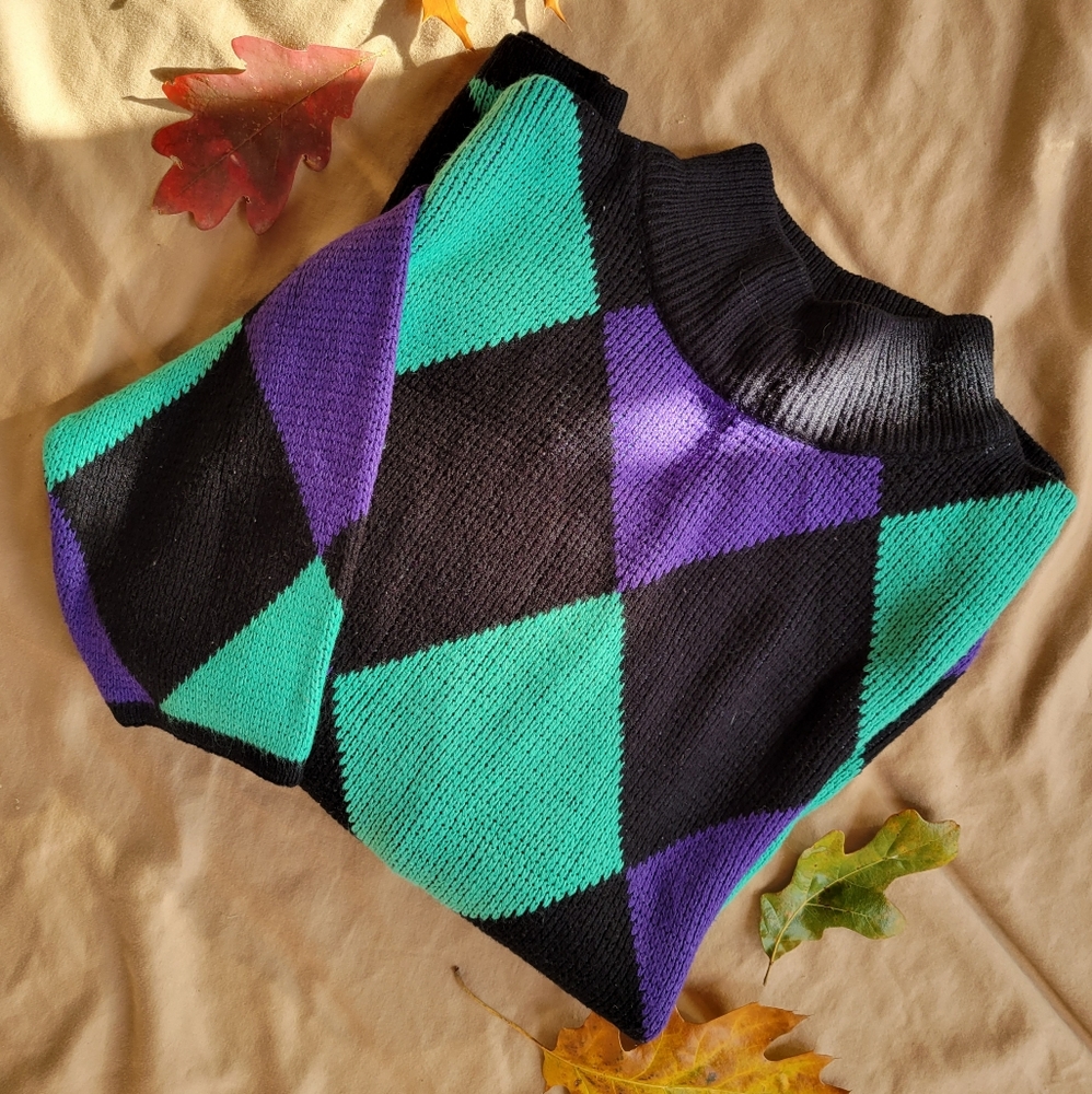 Michael Caddie Diamond Pattern Highneck Sweater